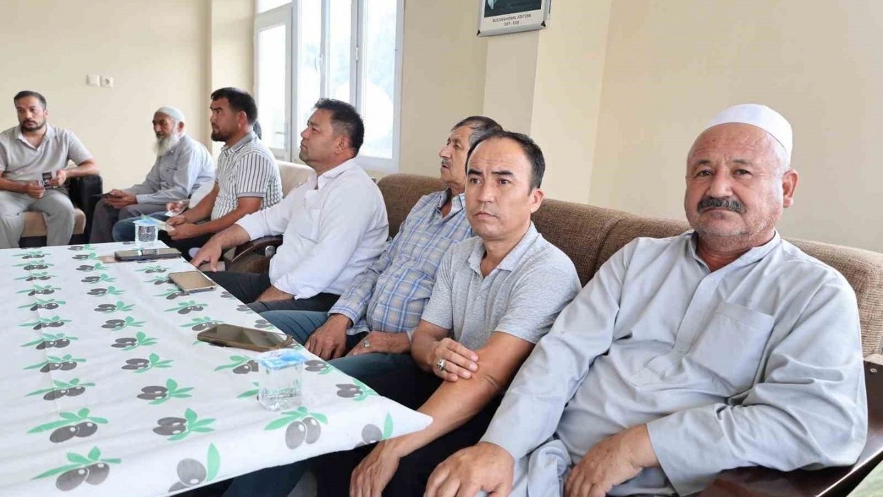 Hatay Büyükşehir Belediyesi Ücretsiz Tarımsal Hizmetleri Hangi İlçelerde Sürdürüyor (2)