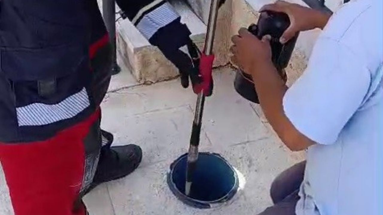Hatay Reyhanlı'da Havalandırma Borusuna Düşen Yavru Kedi Nasıl Fark Edildi