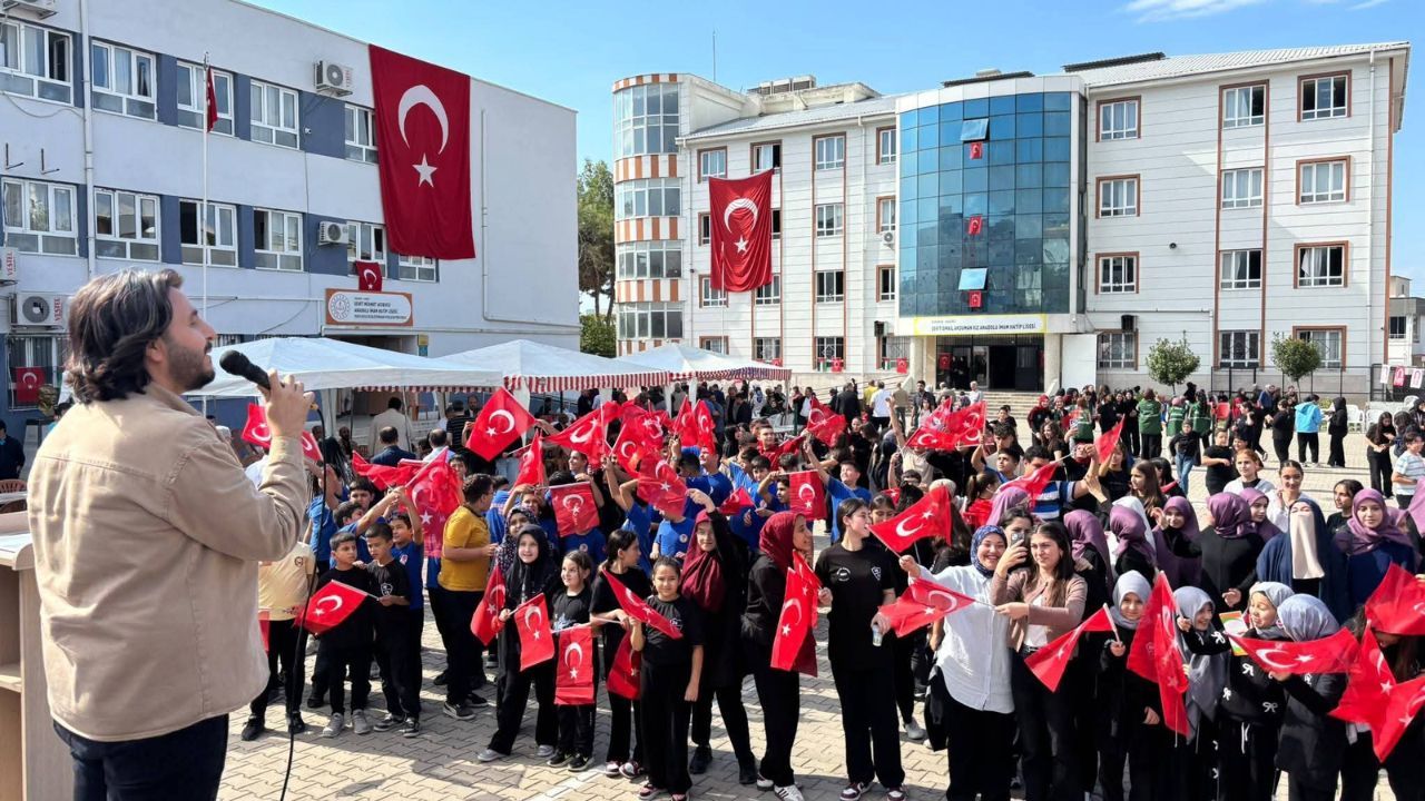 Kadirli'de Anlamlı Buluşma! Eski Mezunlar Pilav Gününde Hasret Giderdi