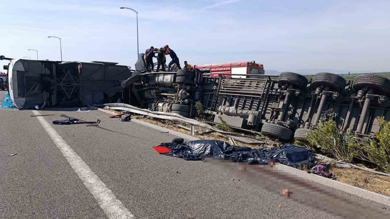 Manisa'da Otobüs Kazası Çok Sayıda Ölü ve Yaralı Var
