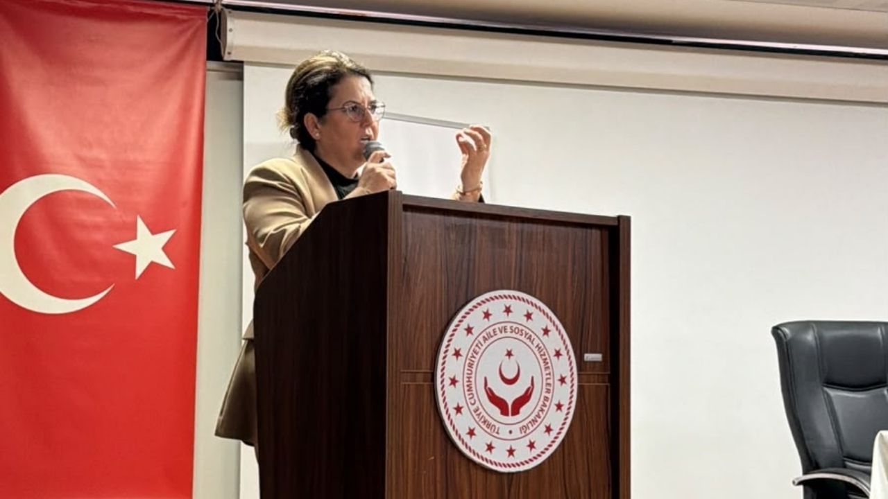 Milletvekili Derya Yanık, Osmaniye Kadın Liderler Zirvesi'ne Katıldı (1)