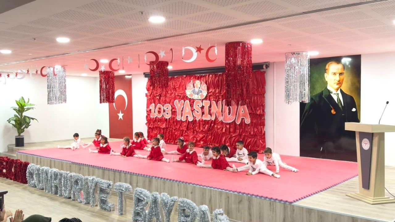 Osmaniye Araştırma Hastanesi Kreşinde 29 Ekim Coşkusu (4)