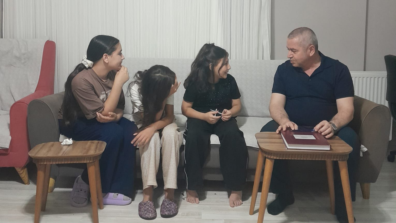 Osmaniye’de 11 Ekim Dünya Kız Çocukları Gününe Özel Anlamlı Ziyaret (2)
