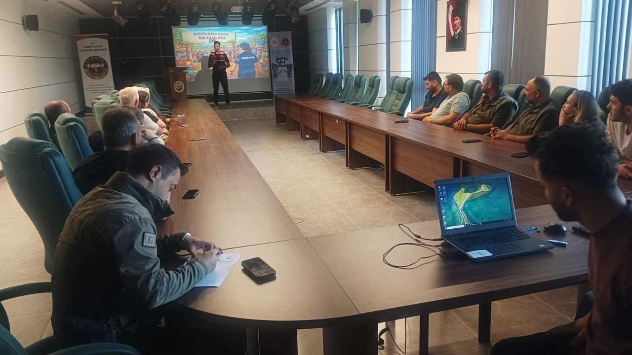Osmaniye'de Arıcılara Orman Yangınlarıyla Mücadele Eğitimi Verildi