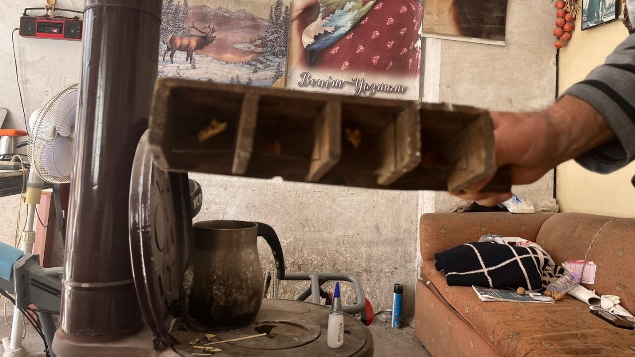 Osmaniye'de Bir Esnaf Dükkanını Fareler Basınca Bakın Ne Icat Etti! (3)
