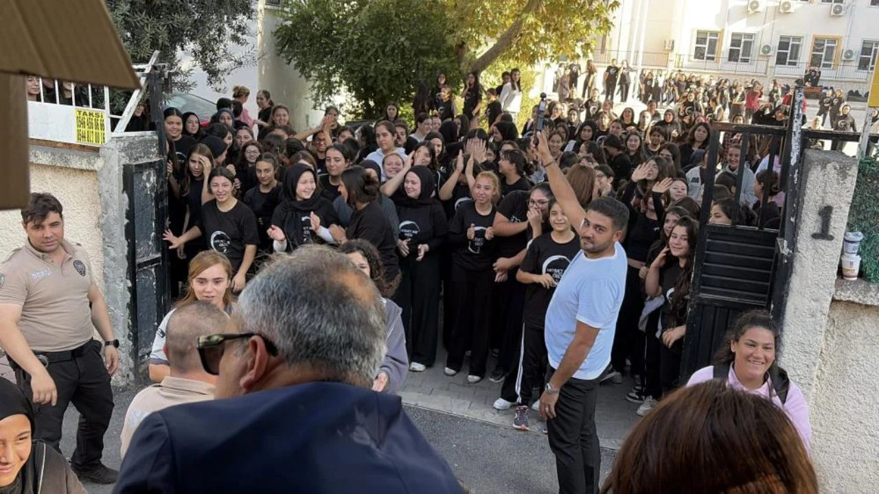 Osmaniye’de Festival Konvoyu Geçti, Caddeler Renklendi (1)