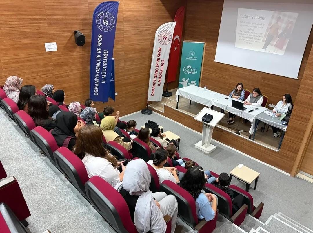 Osmaniye’de Gençlere Sağlıklı İlişkiler Semineri
