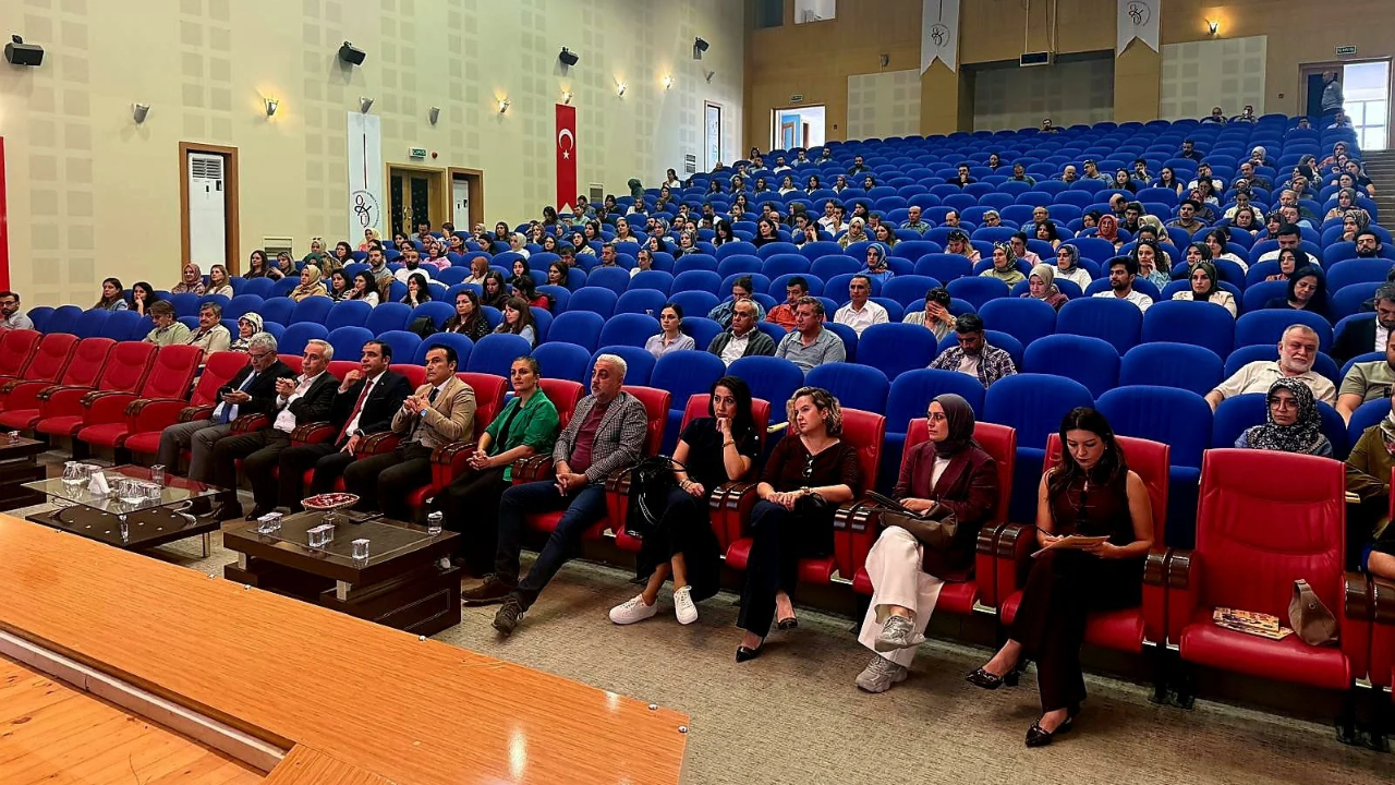Osmaniye’de Güvenli Okul Ve Akran Nezaketi İçin Önemli Seminer (1)