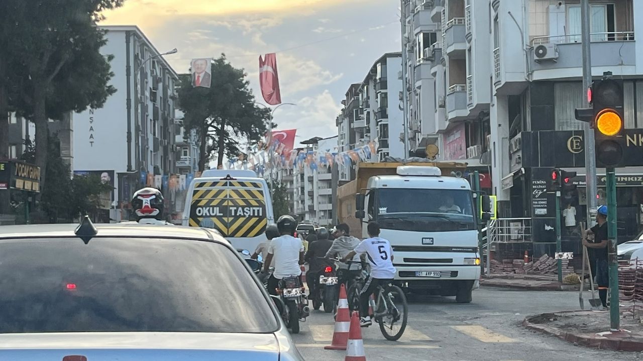 Osmaniyede Trafiği Tehlikeye Atan Vatandaşlar