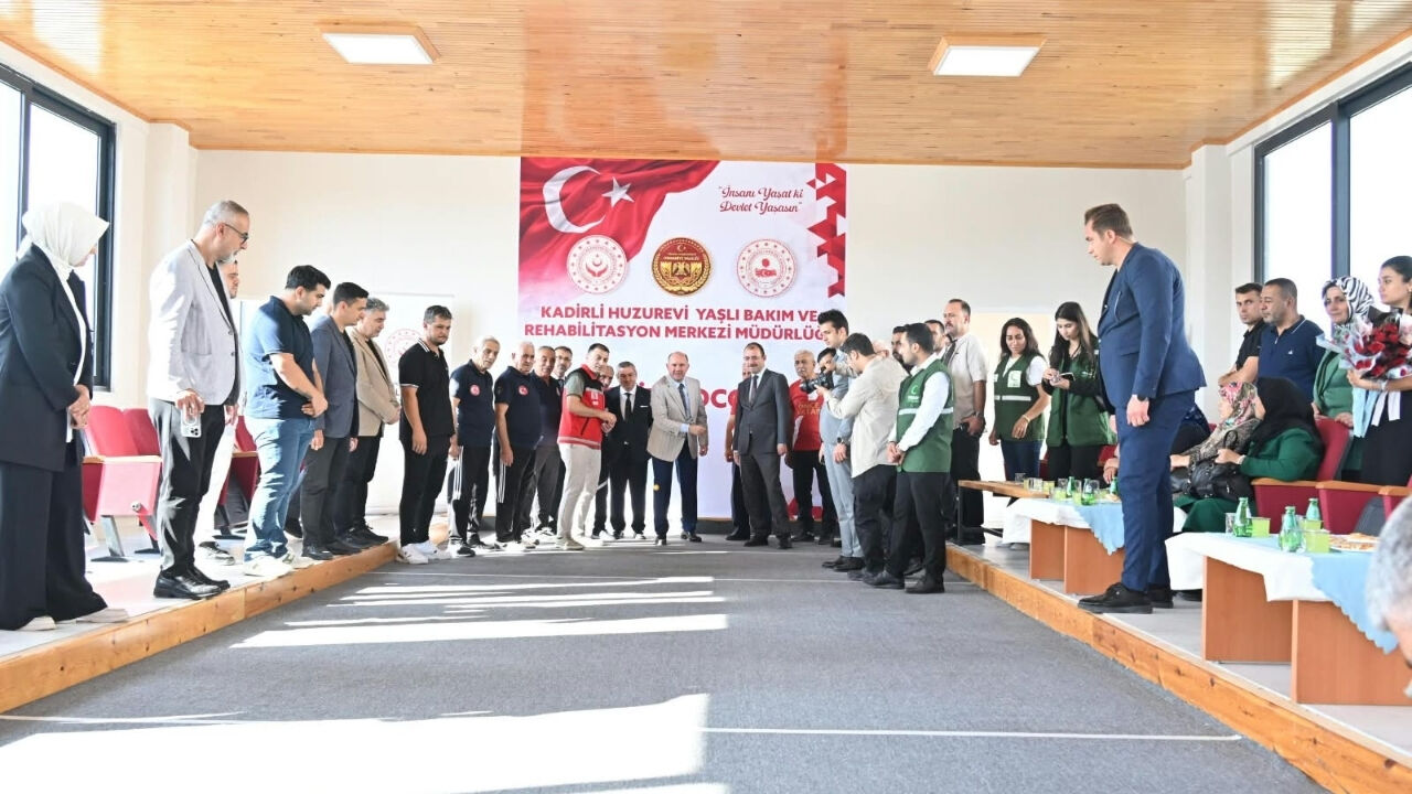 Osmaniye'de Ulu Çınarlar Enerjileriyle Gençlere Taş Çıkarttı (3)