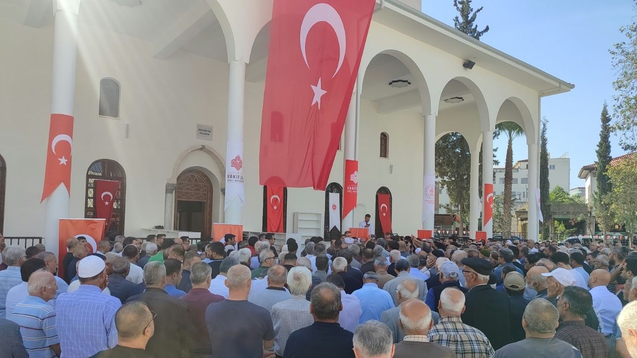 Osmaniye'nin Sembolü Büyük Camii Yıllar Sonra İbadete Açıldı!