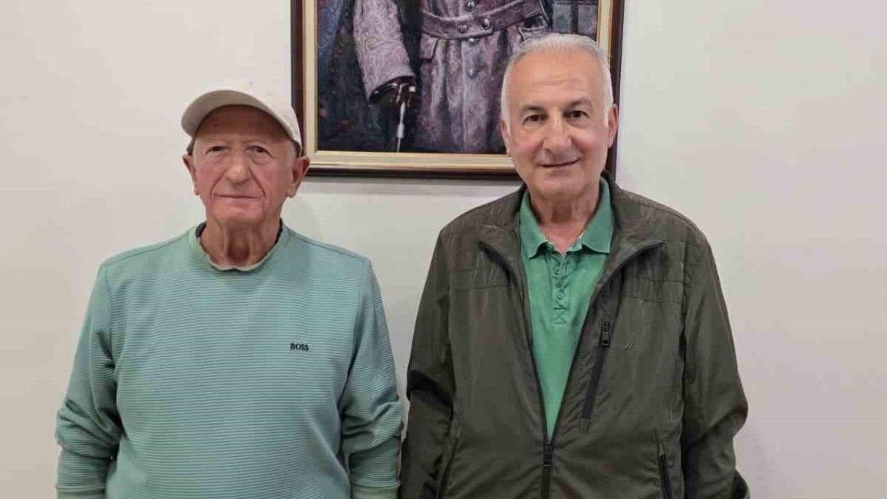 Pozantı Şelale Yolunda İki Emekli Arkadaş Neden Çöp Topladı (1)