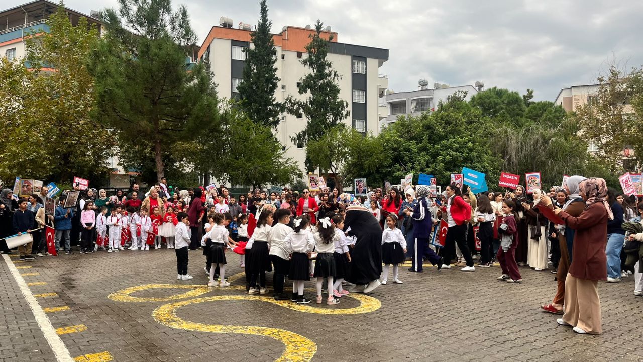 Şehit Yasemin Tekin Ortaokulu’nda Unutulmaz 29 Ekim Tören! (1)