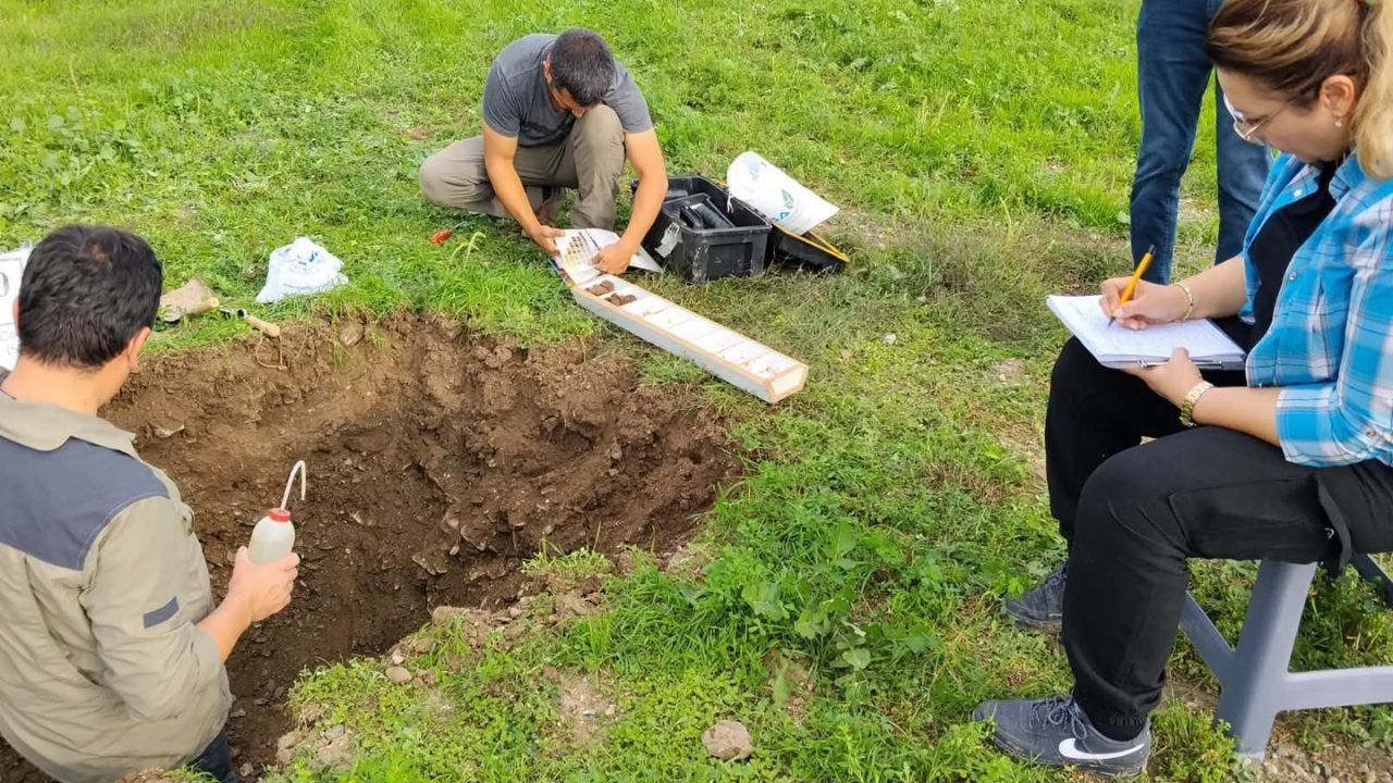 Toprağın Altındaki Hazine Gün Yüzüne Çıkıyor! Osmaniye'de Milyonluk Projede İlk Kazma Vuruldu (2)