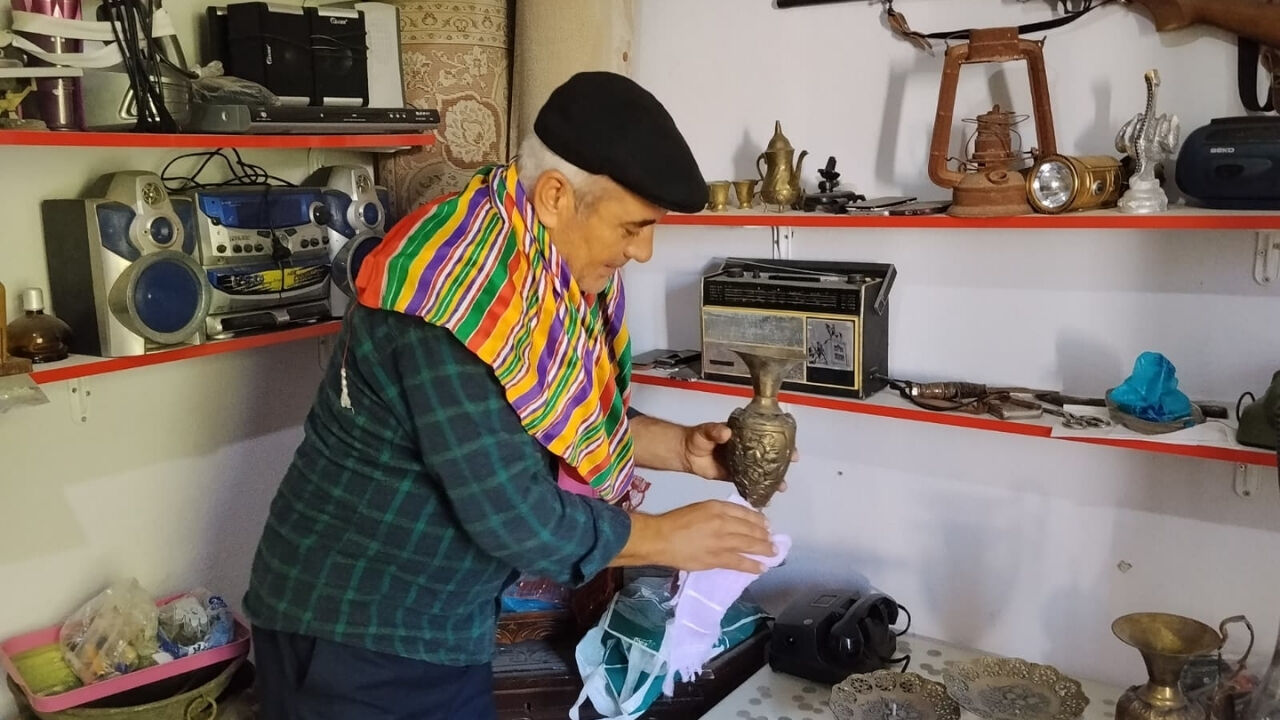Toprakkale’de Bir Zaman Tüneli Mustafa Daban Evini Adeta Müzeye Çevirdi (1)