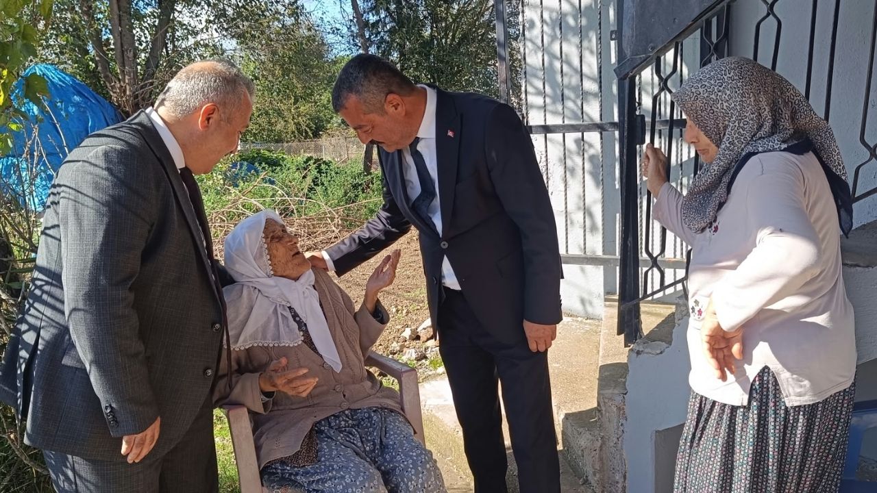 Yarbaşı Karaçarlı Mahallesi'ne 1,2 Kilometrelik Yol Sevinci