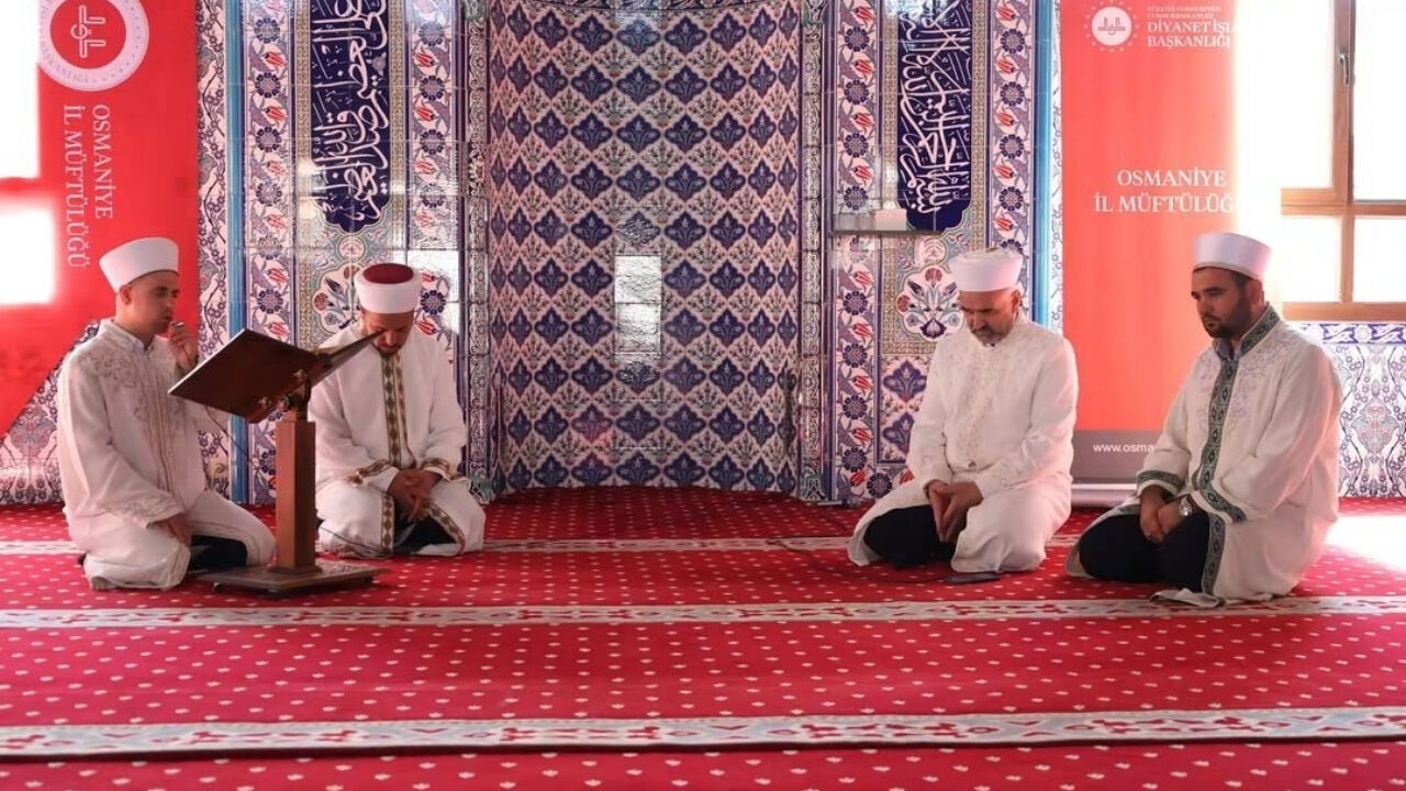 Zafer Camii’nde Kur’an I Kerim Ziyafeti